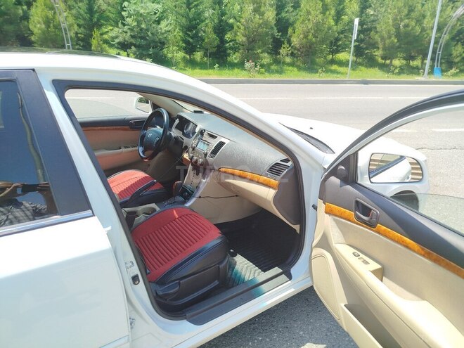 Hyundai Sonata 2009, 289,682 km - 2.4 l - Qusar