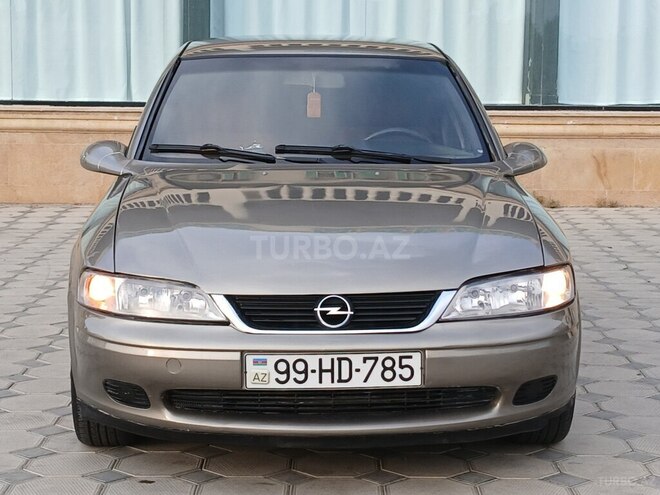 Opel Vectra 1999, 140,000 km - 1.6 l - Sumqayıt