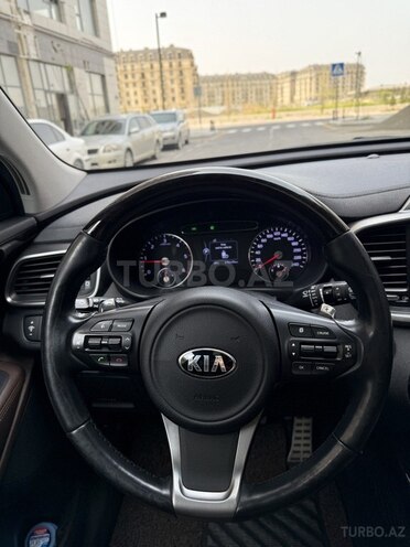 Kia Sorento-16