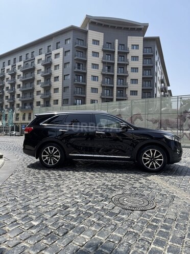 Kia Sorento-8