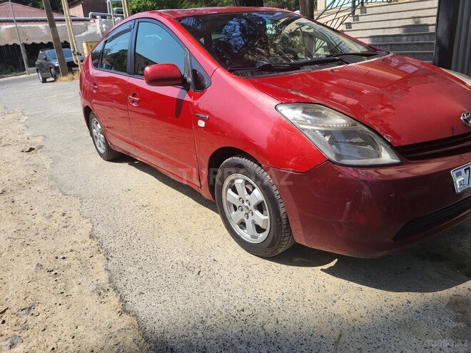 Toyota Prius-2