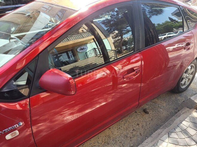 Toyota Prius-5