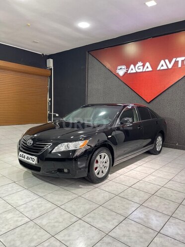 Toyota Camry-1