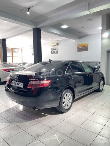 Toyota Camry-6