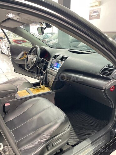 Toyota Camry-10