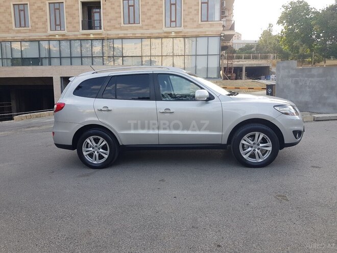 Hyundai Santa Fe 2010, 226,000 km - 2.0 л - Bakı