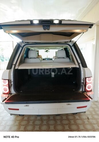 Land Rover Range Rover 2010, 148,000 km - 5.0 l - Samux