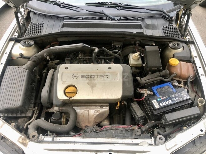 Opel Vectra 1999, 203,000 km - 1.6 l - Bakı