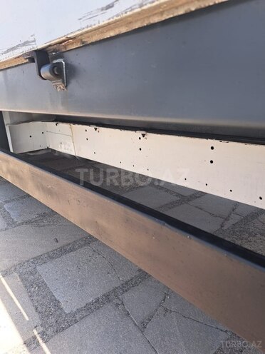 Ford Transit-9