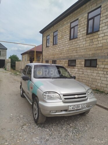 Chevrolet Niva 2006, 199,279 km - 1.7 л - Quba