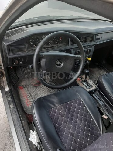 Mercedes 190 1988, 286,000 km - 2.0 л - Bakı