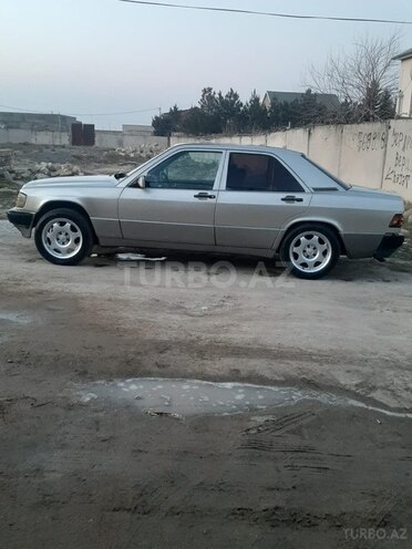Mercedes 190 1988, 286,000 km - 2.0 л - Bakı