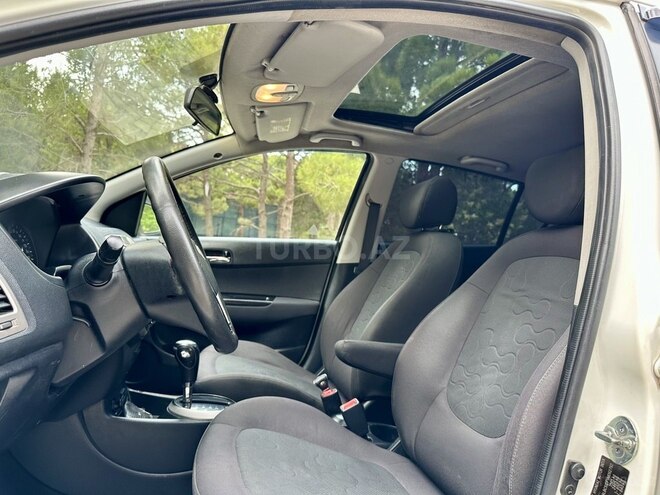 Hyundai i20 2010, 251,000 km - 1.6 l - Bakı