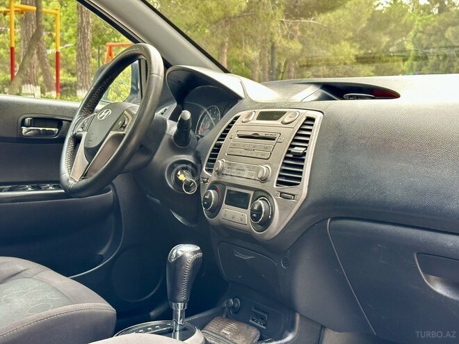 Hyundai i20 2010, 251,000 km - 1.6 l - Bakı