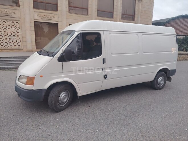 Ford Transit 2000, 380,000 km - 2.5 л - Quba