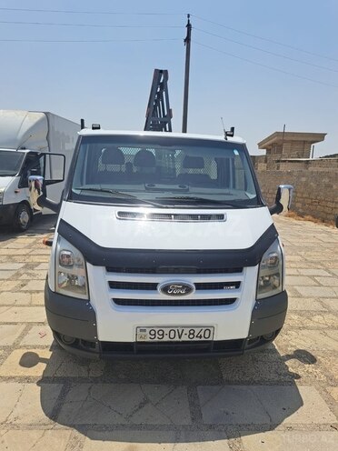 Ford Transit-1