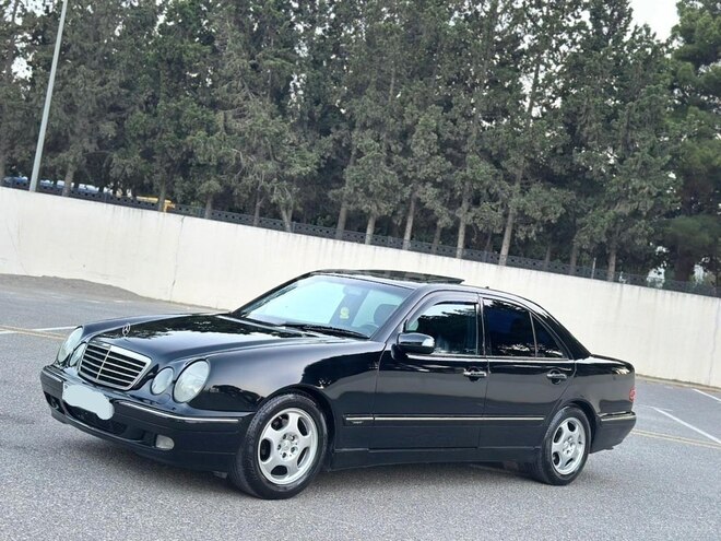 Mercedes E 240 2001, 345,546 km - 2.4 л - Sumqayıt