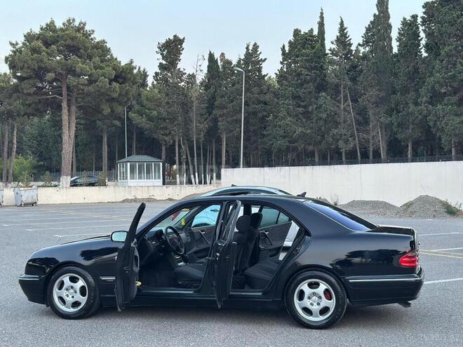Mercedes E 240 2001, 345,546 km - 2.4 л - Sumqayıt