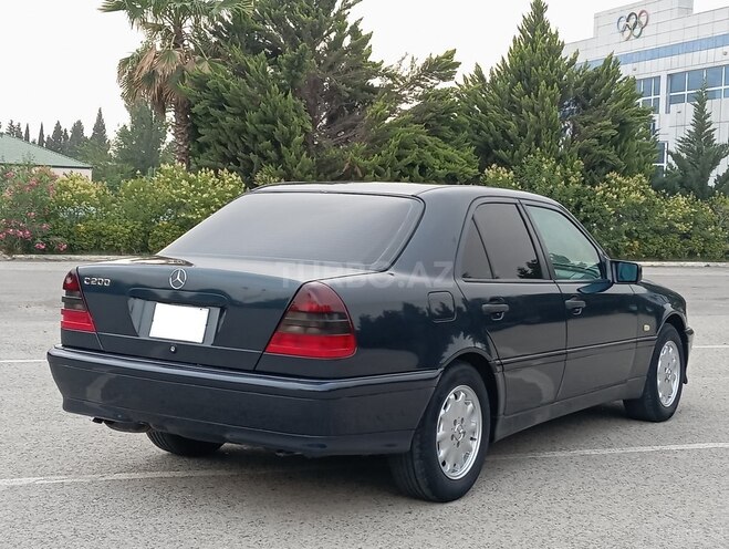 Mercedes C 200 2000, 274,000 km - 2.0 l - Sabirabad