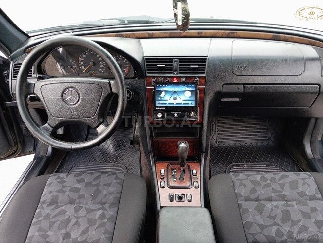 Mercedes C 200 2000, 274,000 km - 2.0 l - Sabirabad
