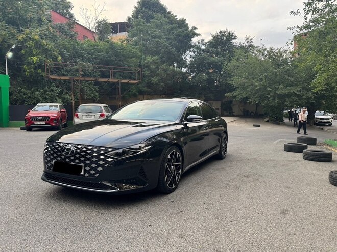 Hyundai Grandeur-2