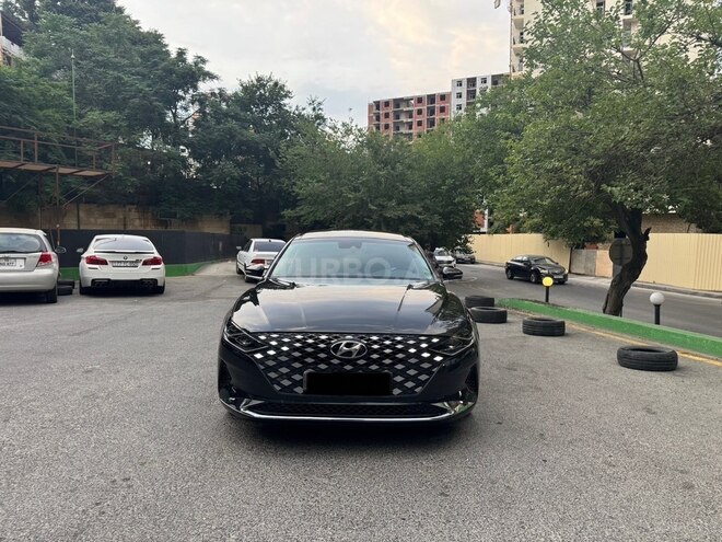 Hyundai Grandeur-1