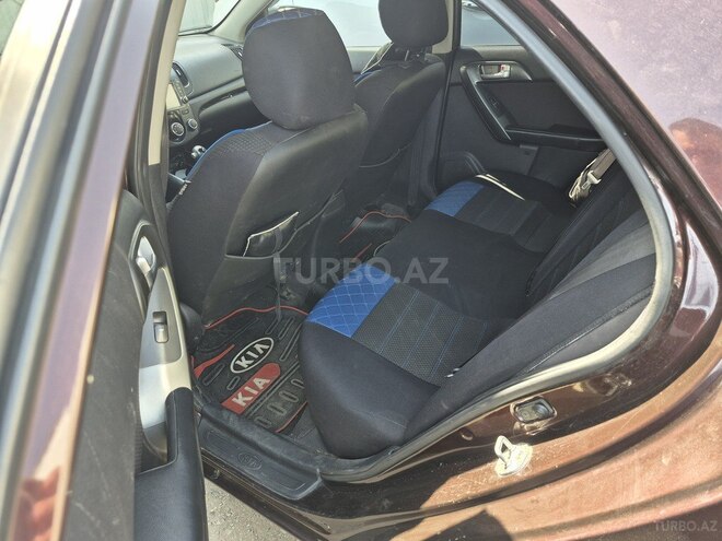 Kia Cerato-5