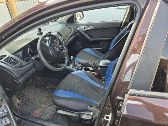 Kia Cerato-6
