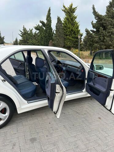Mercedes E 220 d 2000, 312,000 km - 2.2 l - Bakı