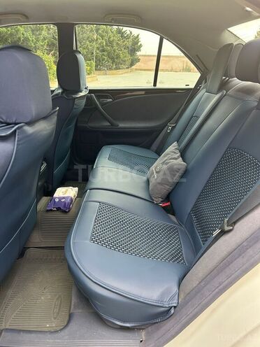 Mercedes E 220 d 2000, 312,000 km - 2.2 l - Bakı