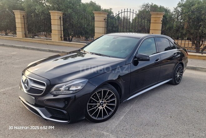 Mercedes E 220 2013, 235,000 km - 2.1 л - Bakı