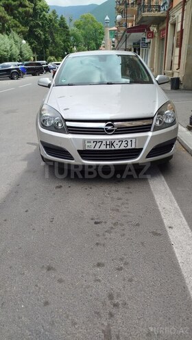 Opel Astra 2006, 180,000 km - 1.4 l - Şəki