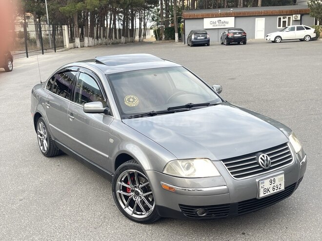Volkswagen Passat 2003, 228,000 km - 1.8 l - Sumqayıt