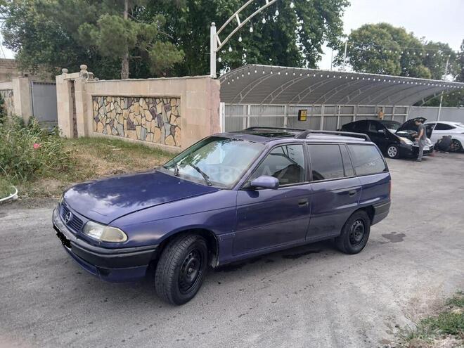 Opel Astra 1996, 201,245 km - 1.6 l - Bərdə