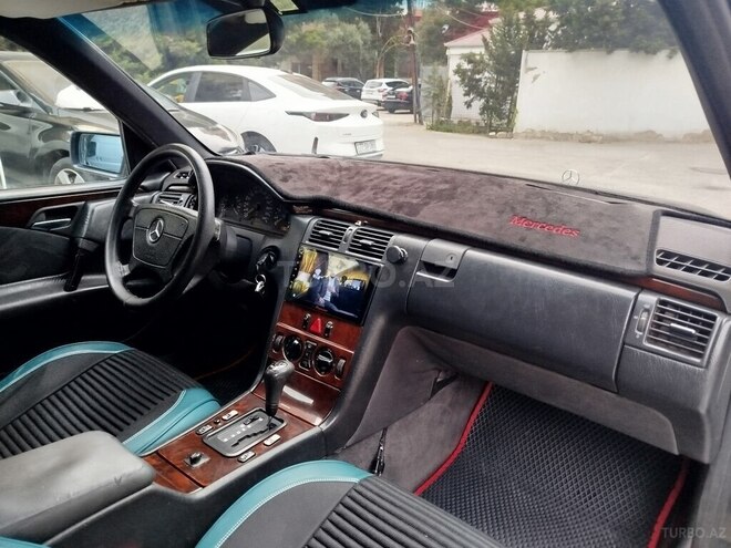Mercedes E 230 1996, 350,456 km - 2.3 l - Bakı
