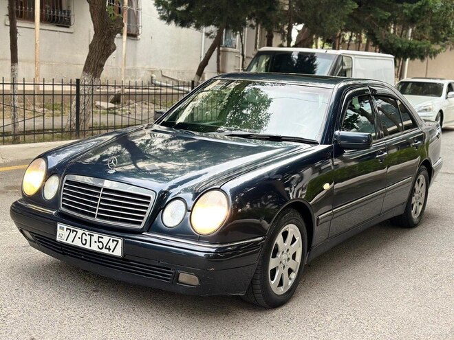 Mercedes E 220 d 1999, 330,000 km - 2.2 l - Sumqayıt