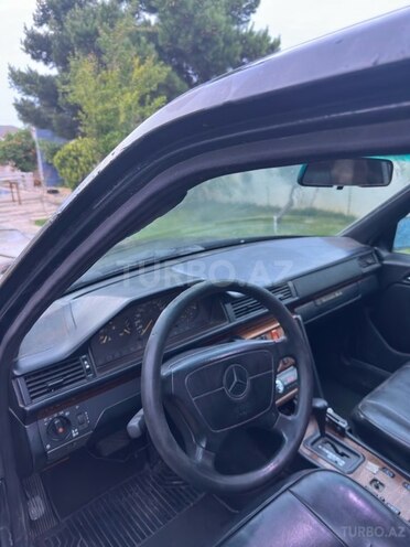 Mercedes E 280 1994, 364,532 km - 2.8 l - Bakı