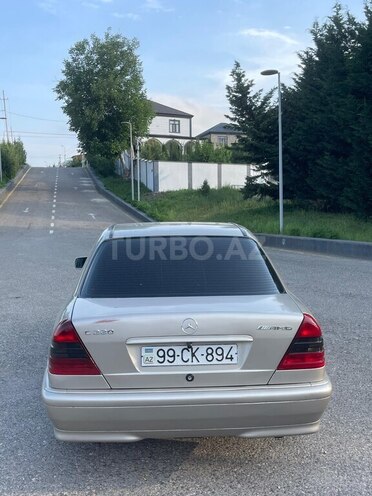 Mercedes C 180 1998, 413,000 km - 2.0 l - Quba