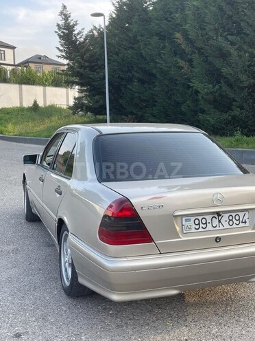 Mercedes C 180 1998, 413,000 km - 2.0 l - Quba
