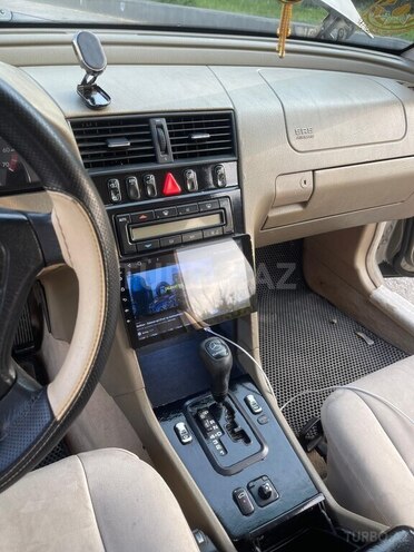 Mercedes C 180 1998, 413,000 km - 2.0 l - Quba