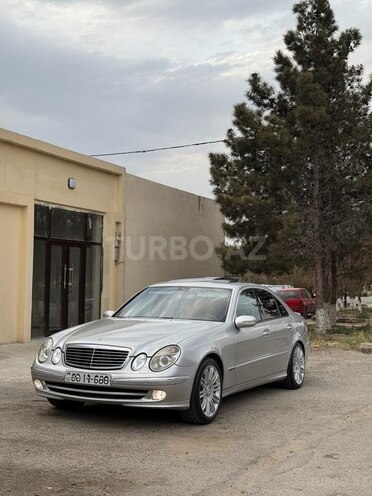 Mercedes E 240 2005, 385,000 km - 2.6 l - Şirvan