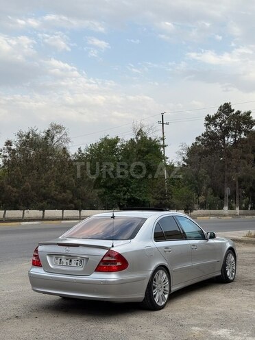 Mercedes E 240 2005, 385,000 km - 2.6 l - Şirvan