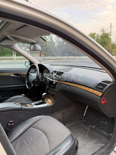 Mercedes E 240 2005, 385,000 km - 2.6 l - Şirvan