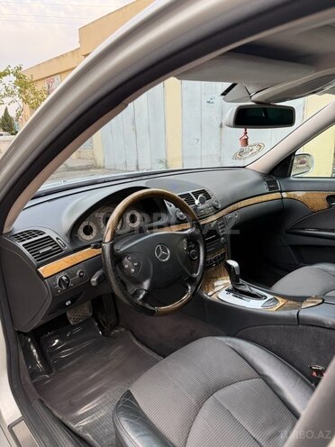 Mercedes E 240 2005, 385,000 km - 2.6 l - Şirvan