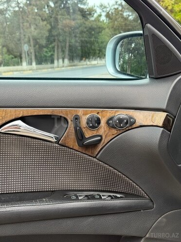 Mercedes E 240 2005, 385,000 km - 2.6 l - Şirvan