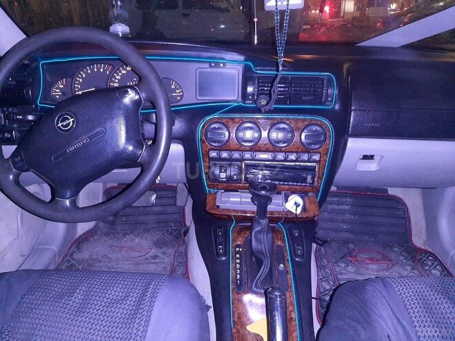 Opel Omega 1997, 300,000 km - 2.5 л - Xaçmaz