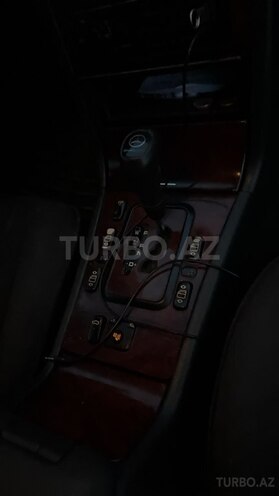 Mercedes E 220 d 2001, 387,682 km - 2.2 l - Kürdəmir