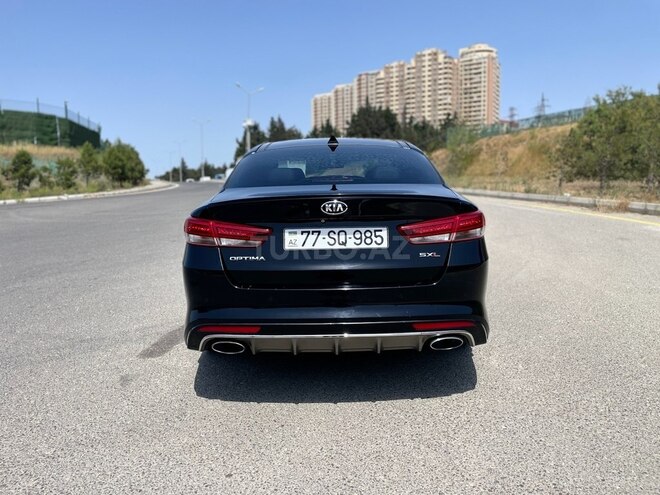 Kia Optima-4