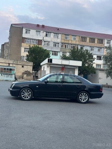 Mercedes E 240 1998, 306,000 km - 2.4 l - Sumqayıt