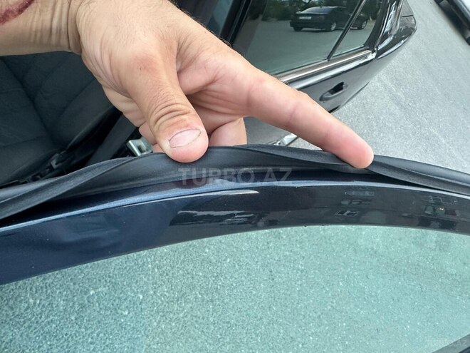 Mercedes E 240 1998, 306,000 km - 2.4 l - Sumqayıt